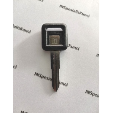 Bahan Kunci Mobil izuzu panther