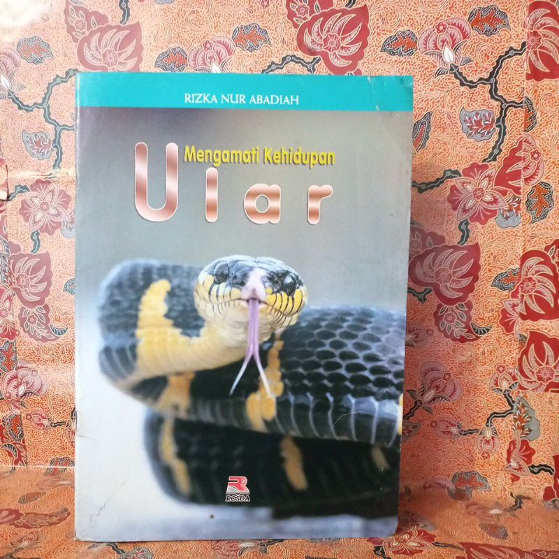 Buku Pengetahuan Anak - Mengamati Kehidupan Ular