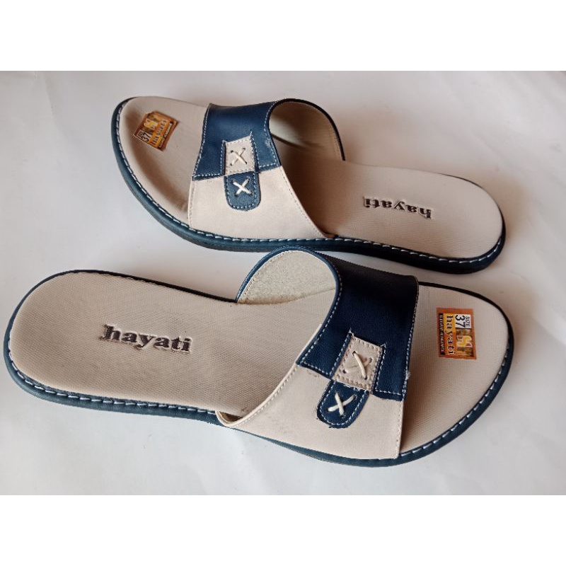 SANDAL TRISET HAYATI TASIK WANITA TERBARU