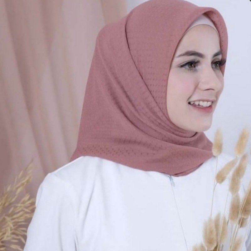 Segi empat rubycohn  by khalisa hijab (COD) SALE