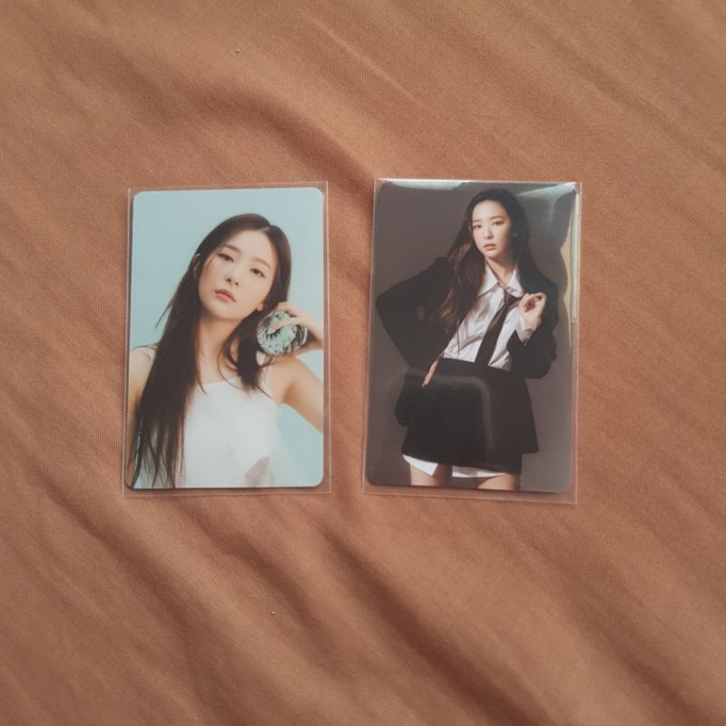 SG 2021 season greeting photocard pc seulgi damage BOOKED