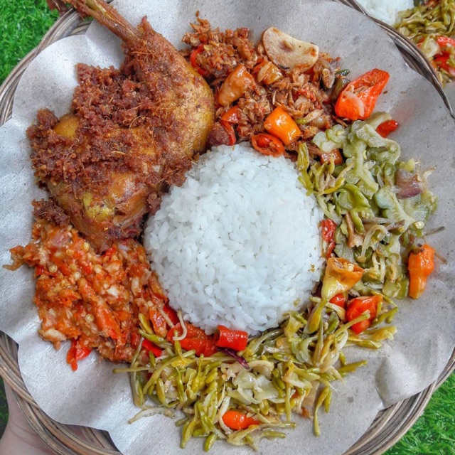

NASI AYAM KOMPLIT kampung