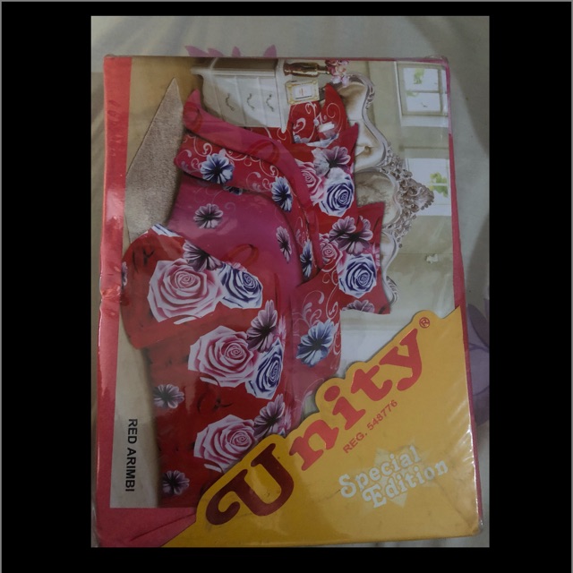 Sprei Unity motif Red Arimbi On Booked