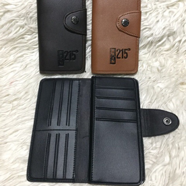 Dompet lipat pria ukuran panjang 18cmx9cm bahan kulit sintetis lokal colombo tebal dan lembut #dompet #dompetlipat #dompetpria #dompetcowok #dompetpanjang #dompetfyp