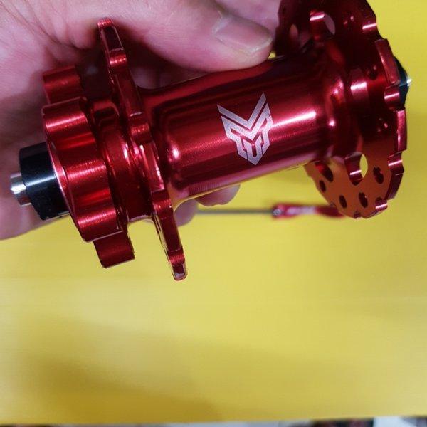 Hub and Freehub MXL 28H Red