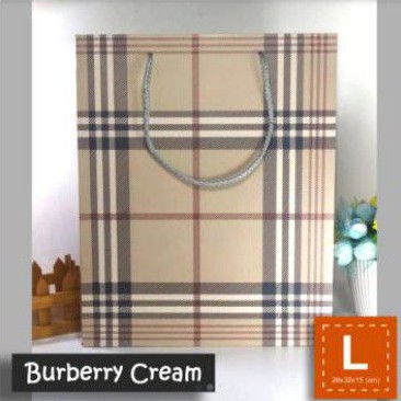 

Paper Bag Tali Motif / Tas Kertas Kado / Tas Ultah- L BURBERRY