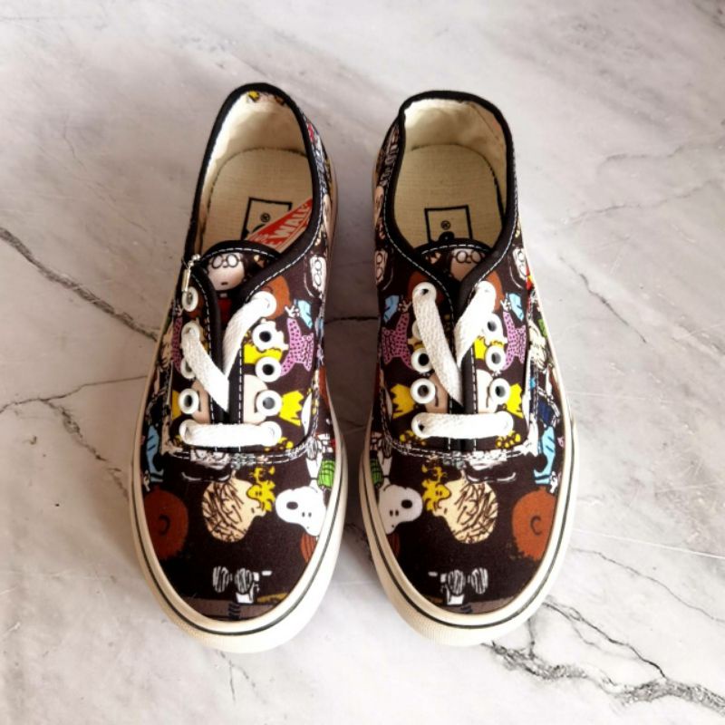 Vans Authentic Peanuts Snoopy Checkered Skate Shoes Pria Wanita