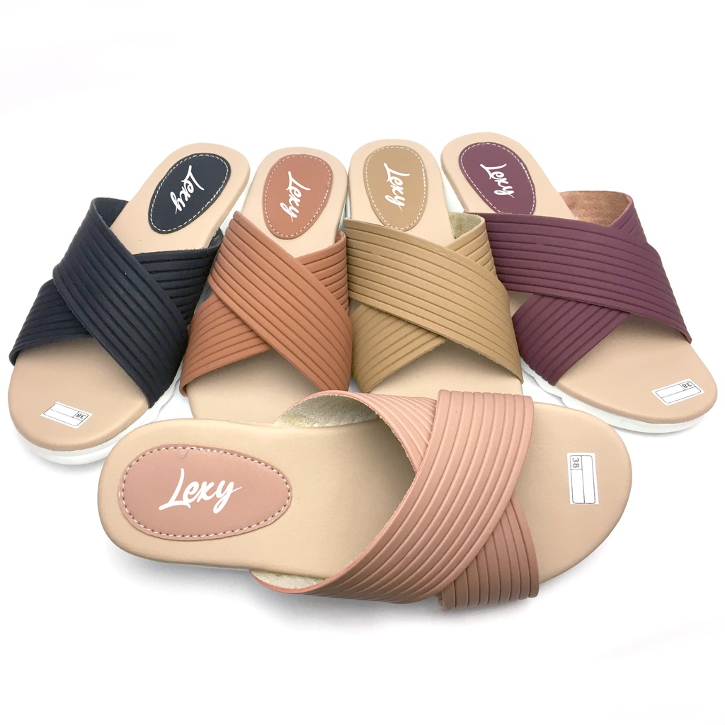 Sandal Wanita Lexy Silang Garis Leather Selop Hak Wedges