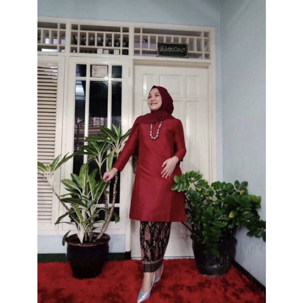 SETELAN KEBAYA TUNIK MODREN-KEBAYA KURUNG TAFETA-KEBAYA WISUDA TERBARU-KEBAYA BROKAT MURAH-ATASAN KEBAYA PESTA-KEBAYA TERBARU FAVORIT-KEBAYA-Maron