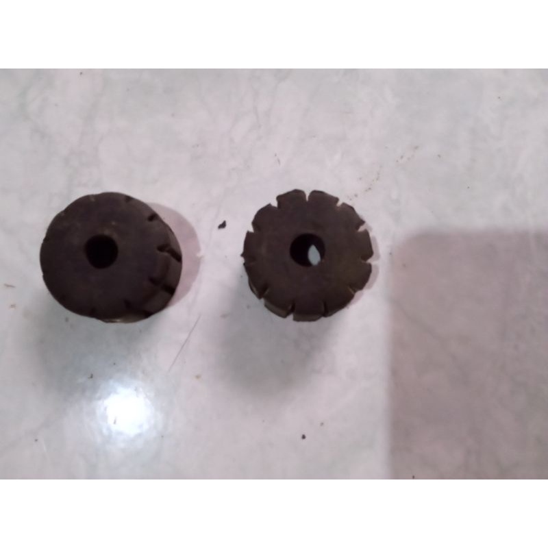 karet dudukan depan tangki tengki ganjel tengki gl 100 gl pro gl max mega pro gl 125 mp primus tiger