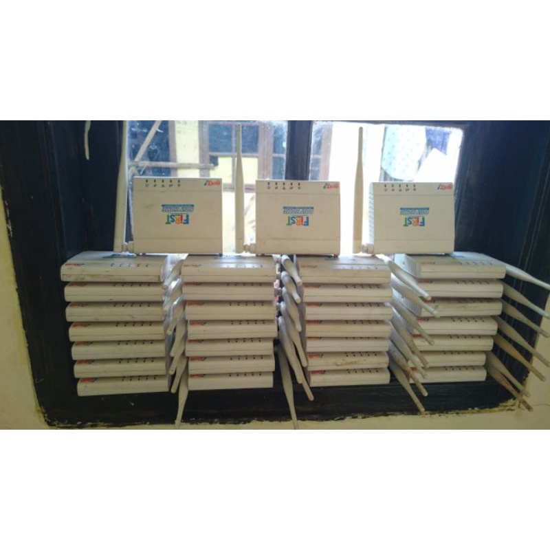 Wifi Titan Router BL401'BL400 BOLT UNLOCK 4G LTE T-Sel Byu Smartfren 2300Mhz BARU &amp; Second