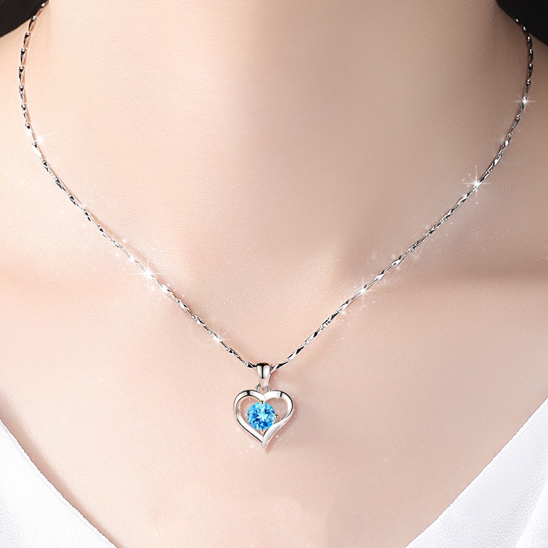 [Ready Stock]Fashion Fresh Simple Blue Diamond Necklace Love Pendant