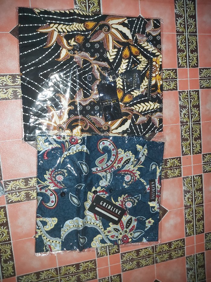 [gridline - R023 & R050] Kemeja Batik Pria Katun Lengan Pendek Regular