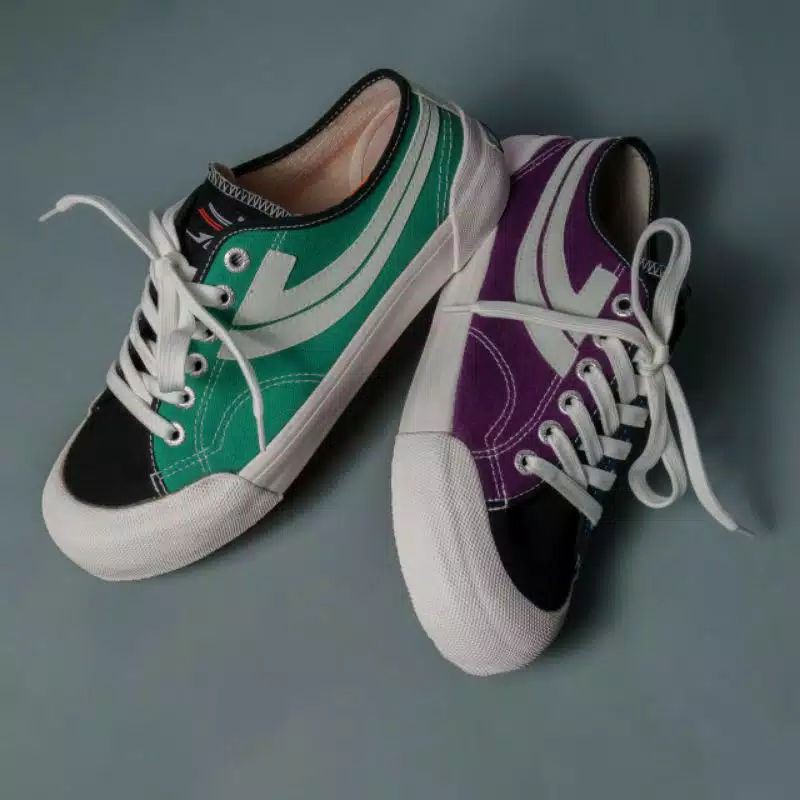 Sepatu Johnson Galaxy Pro Low Rainbow