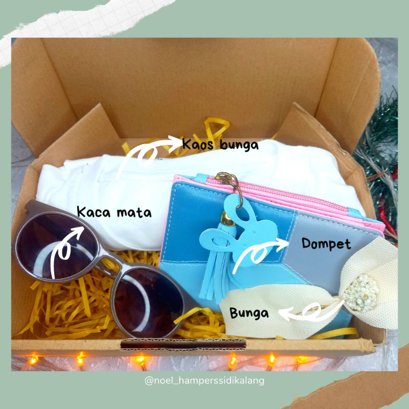 

Hampers wanita| hampers dompet wanita| kado ulang tahun|kado dompet|kado kaca mata
