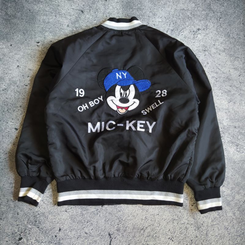 Jaket Disney Second Versity