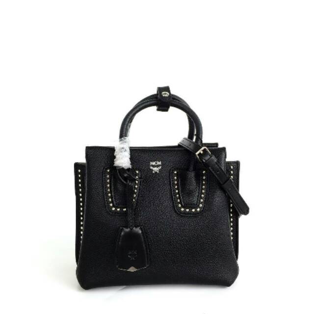 MCM Milla Mini Stud ori original authentic