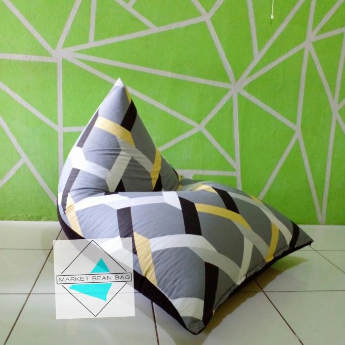 

Bean Bag Triangle + Isi Styrofoam / Size M / Bahan Katun / Motif Osaka Kiarasandra55