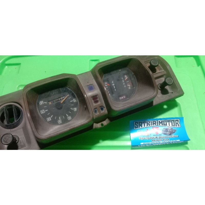 spedometer dasbord colt t120 lama kontrol bensin spedometer bekas Mitsubishi colt lama t120