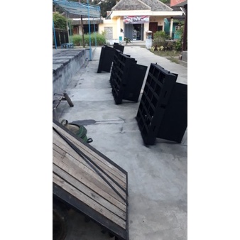 Kabinet Videotron Berbahan Besi ukuran 64x64Cm
