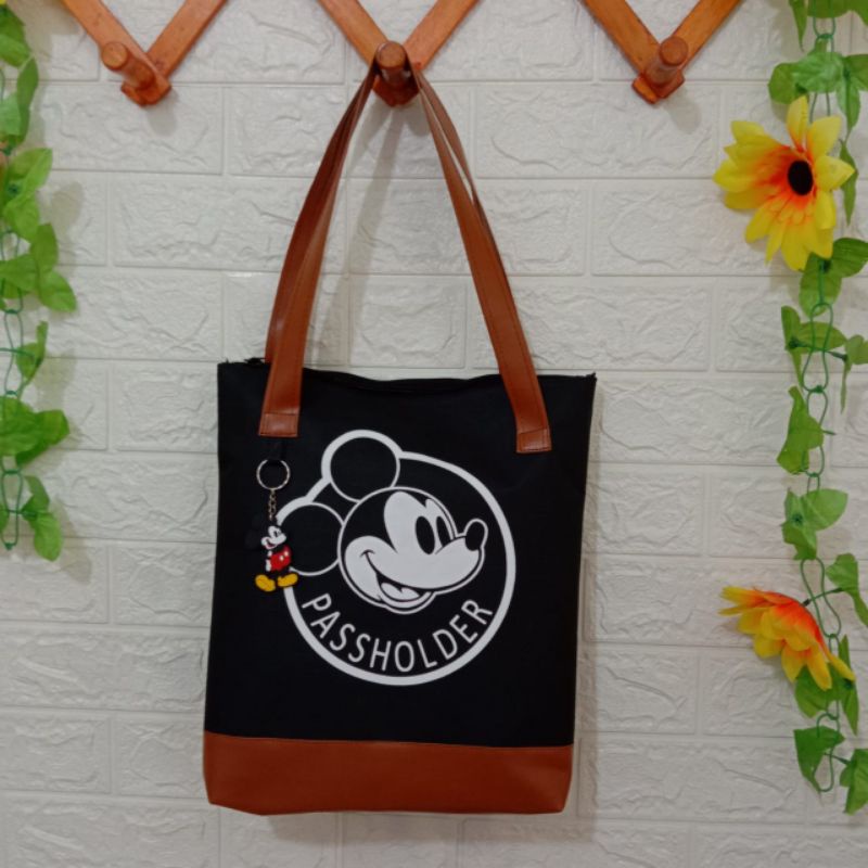 Totebag Sekolah Kuliah Wanita Karakter Micky Mouse Free Gantungan Kunci