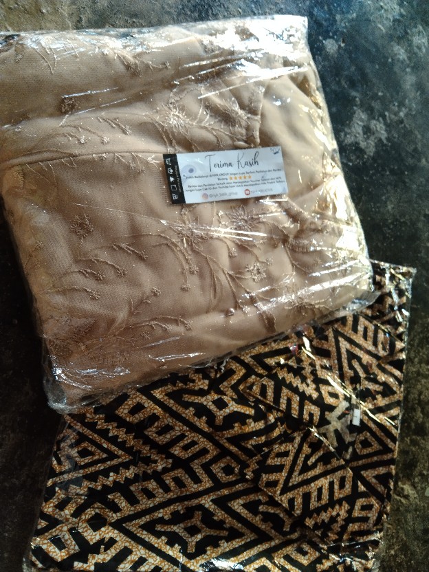 Ada Anak Cowok - Batik Couple Sarwendah Anami Selendang Renata