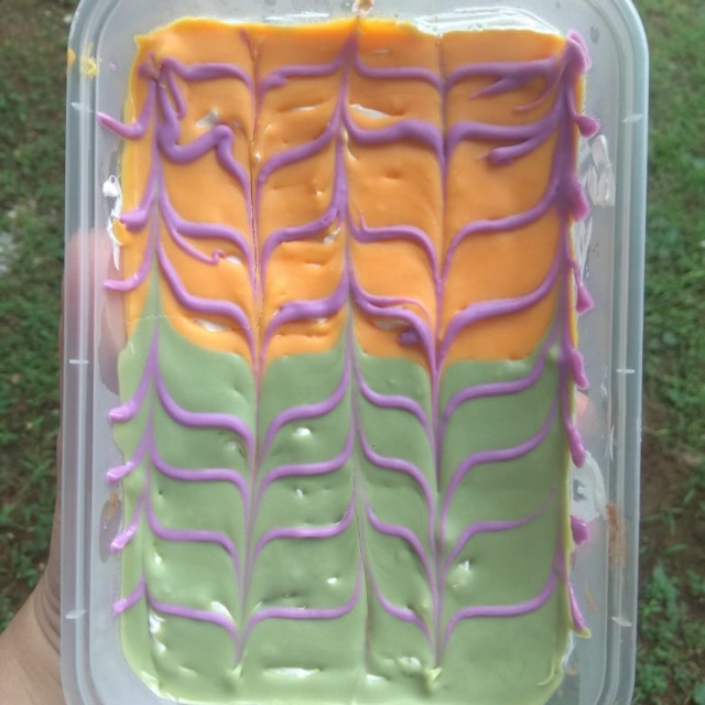 

Cake Lumer Mangkat (Mangga Alpukat) Box 650ml