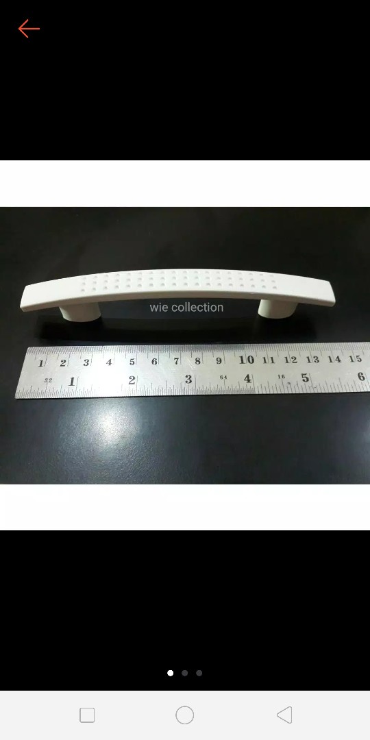 Tarikan Plastik Bintik Putih 96mm