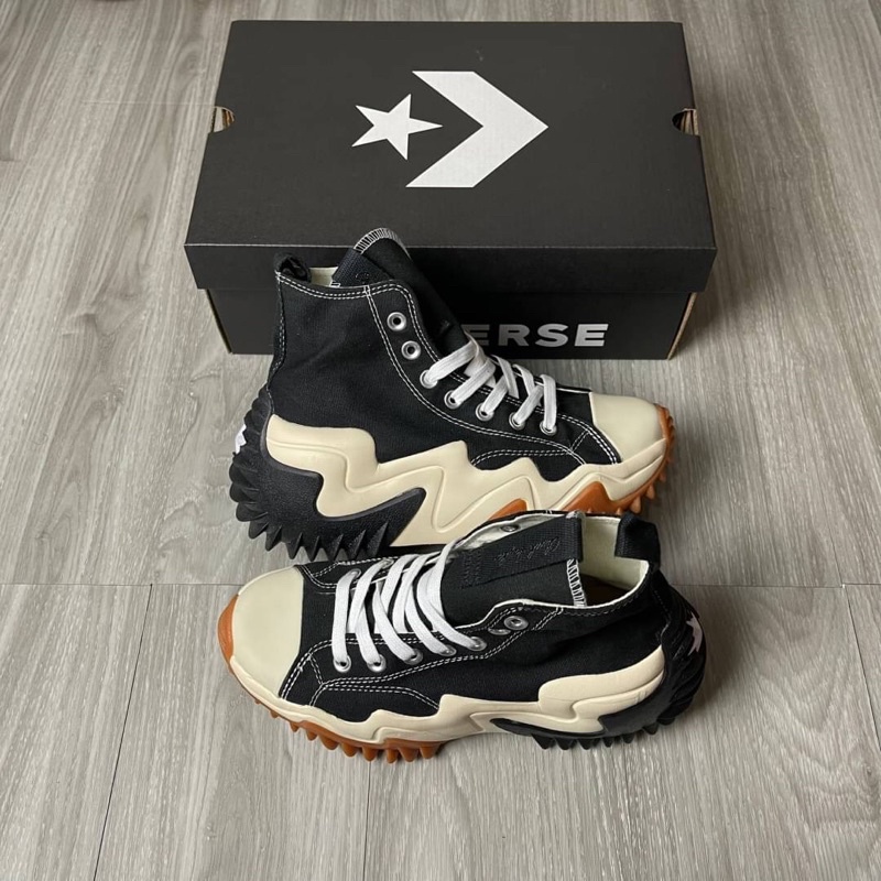 Converse One star motion