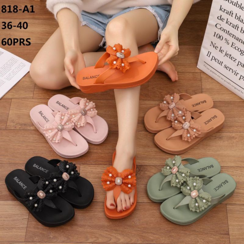 SANDAL JEPIT BALANCE PITA MUTIARA IK