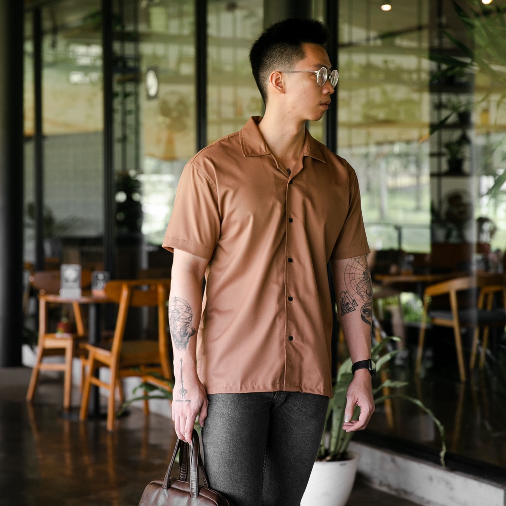 UNITEDJEANS – Kemeja Pria Bowling Shirt – Short Sleeve