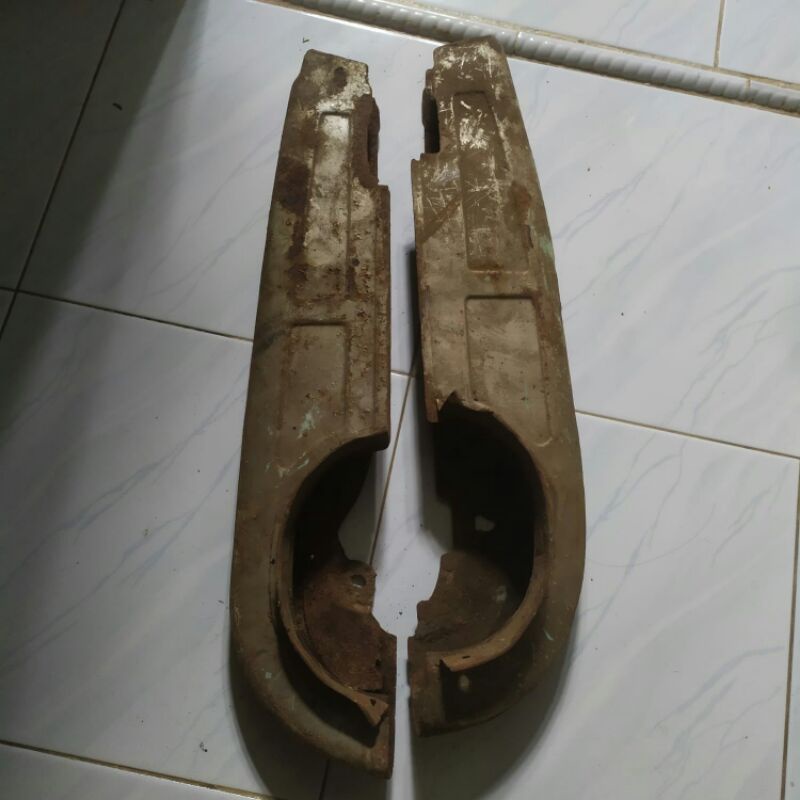 katengkas keteng ketengkas tutup rantai gl100 original copotan, baca deskripsi