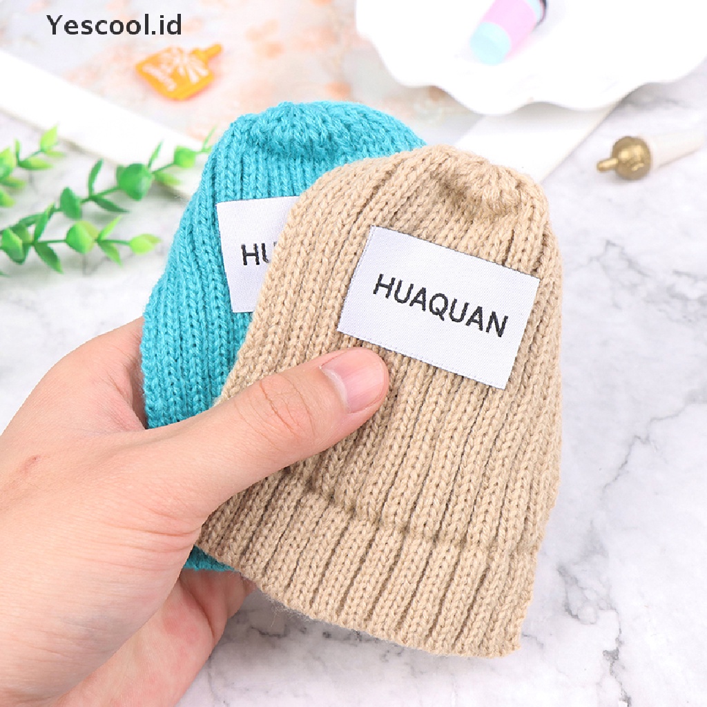 (Yescool) 1pc Mainan Miniatur Topi Kupluk Rajut Skala 1: 6 Untuk Dekorasi Rumah Boneka