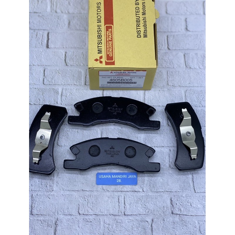 KAMPAS REM DEPAN MITSUBISHI MIRAGE  BRAKE PAD MIRAGE 4605B005 THAILAND