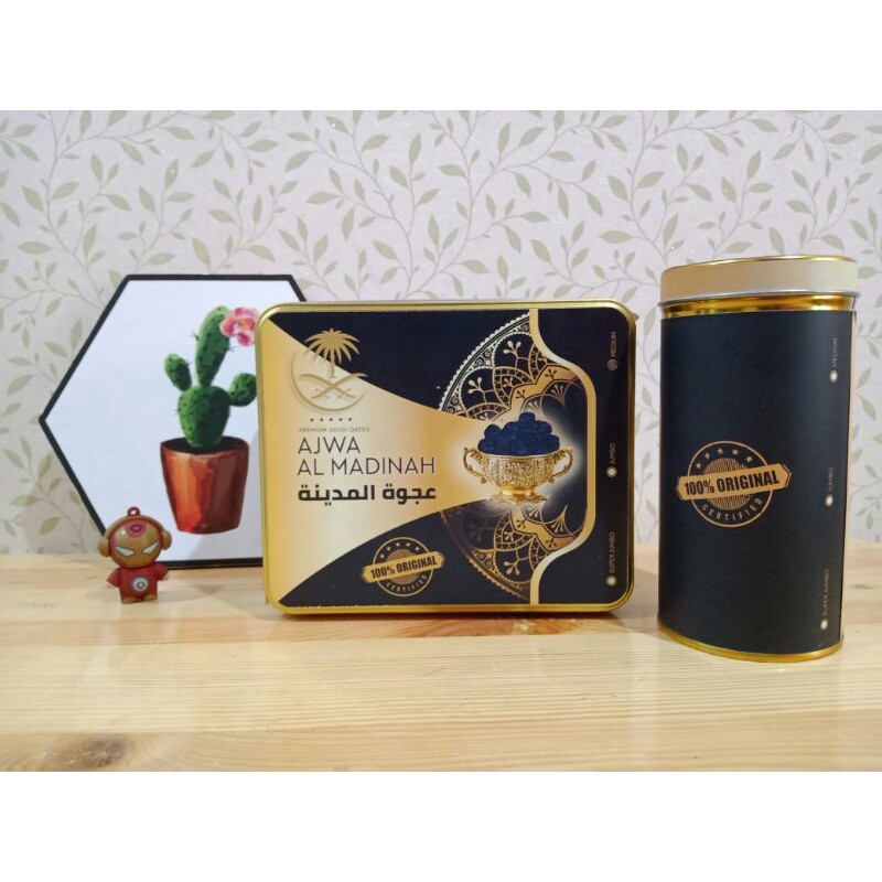 

Kurma Ajwa Kaleng 1Kg