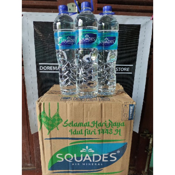 

Air Mineral Air Minum Squades 1500ml