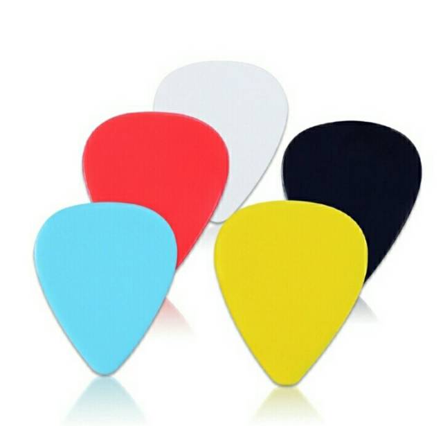 Pick gitar isi 5 polos lentur ekonomis warna warni