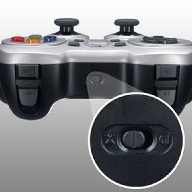 Logitech F710 Gamepad