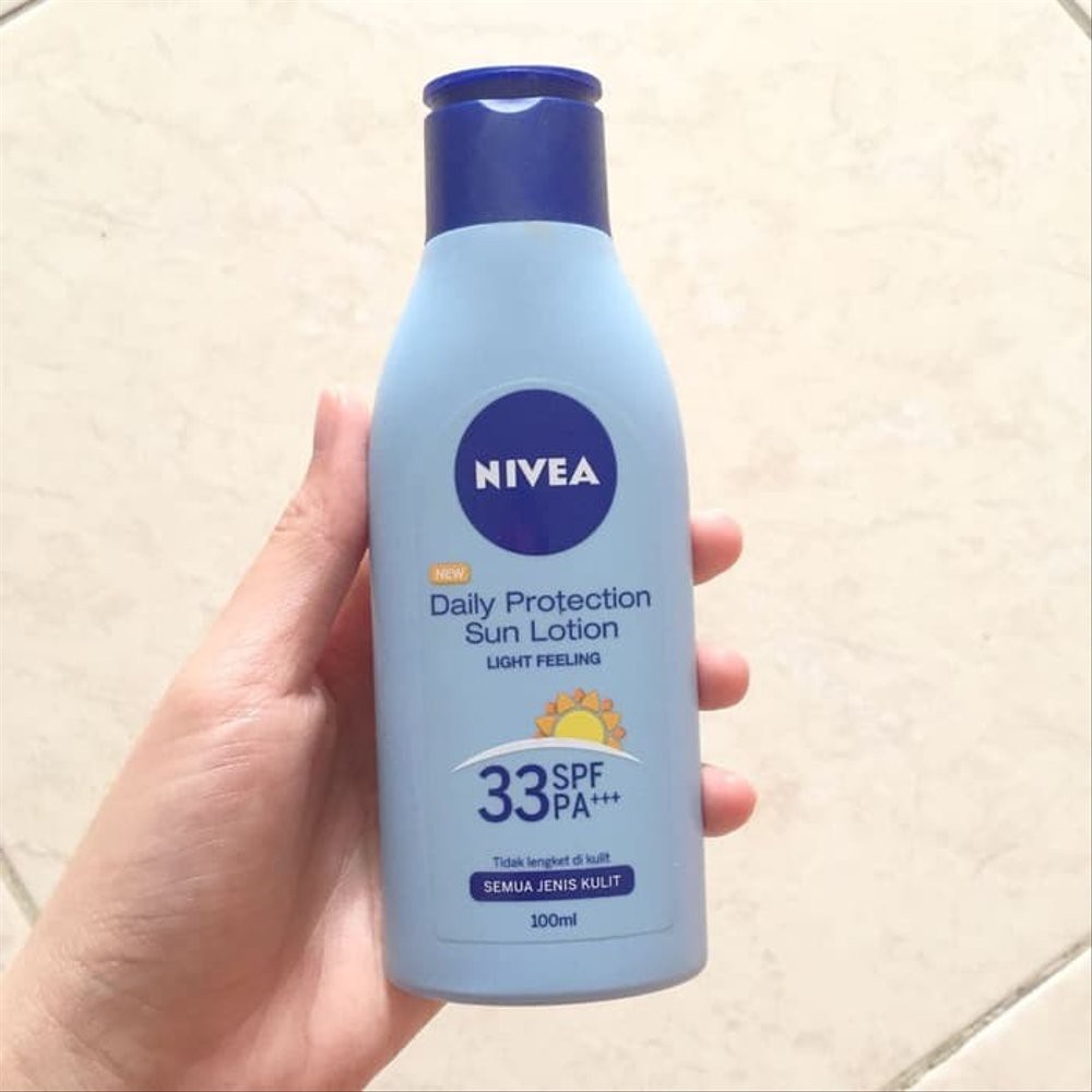 Nivea Daily Protection Sun Lotion Light Feeling SPF 33 100ml