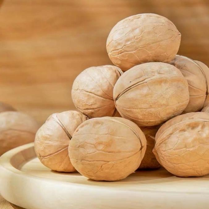 

Kacang Walnut Premium Kulit Utuh 100 Gr