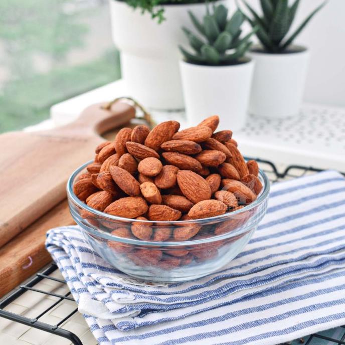 

House Of Organix Hot And Spicy Roasted Almond 1 Kg