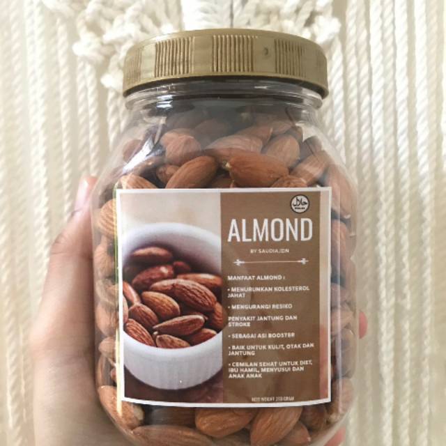 

Kacang Almond Premium Original Jeddah