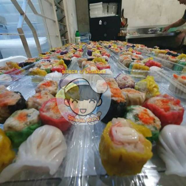 

Dimsum mix isi 10pcs / siomay ayam/smoke beef/Mozarella/udang/hakau/pangsit udang goreng