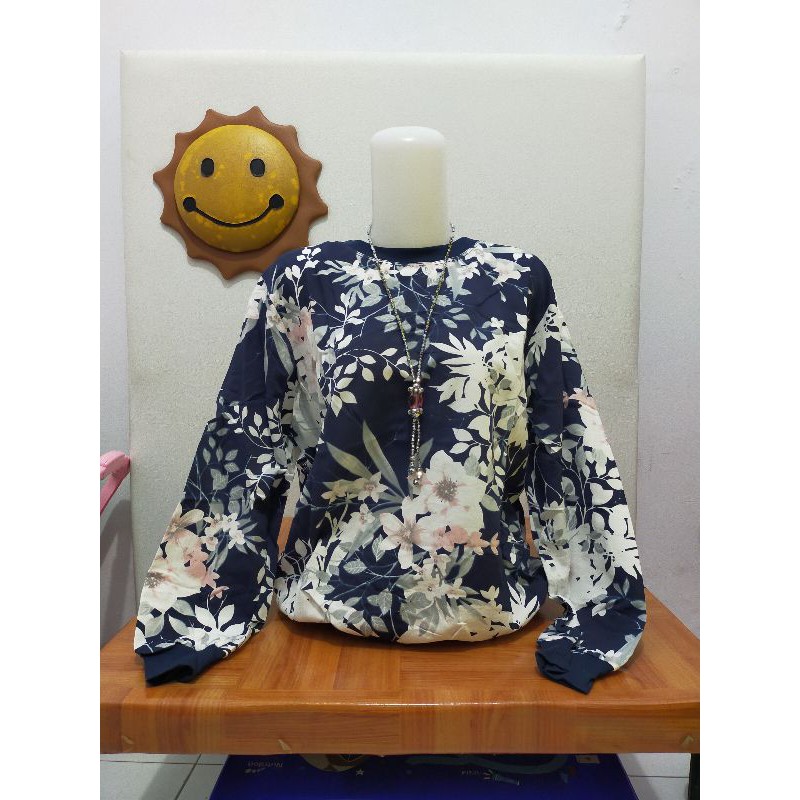 felisha/7050/atasan kaos import lengan panjang motif bunga-Navy blue