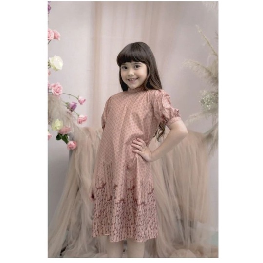 Alina Dress Kids Anak Wearing Klamby