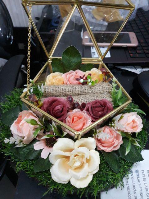 Ring Bearer Tempat Cincin Kaca Terarium