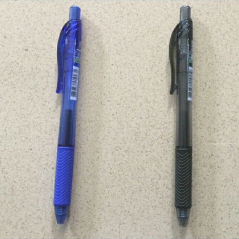 

Pentel Energel Pen BLN 104 0,4 mm (warna hitam, biru)