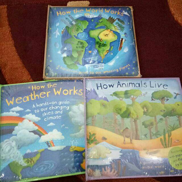 BUNDLING How The World Works How Animals Live How the Weather Works