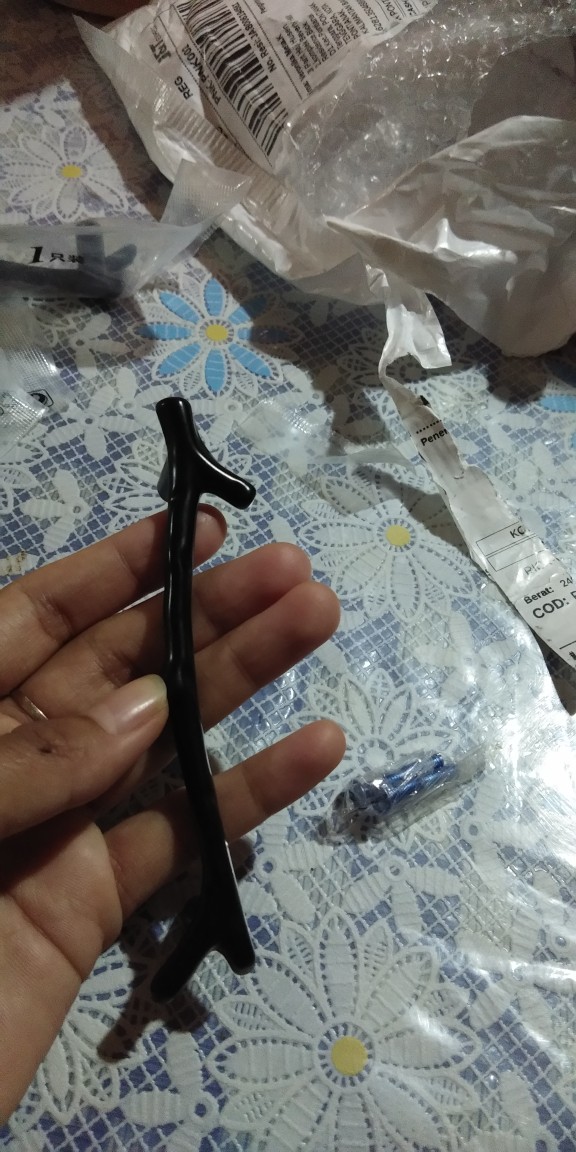 Gagang Pintu Lemari Bentuk Ranting Pohon Antik