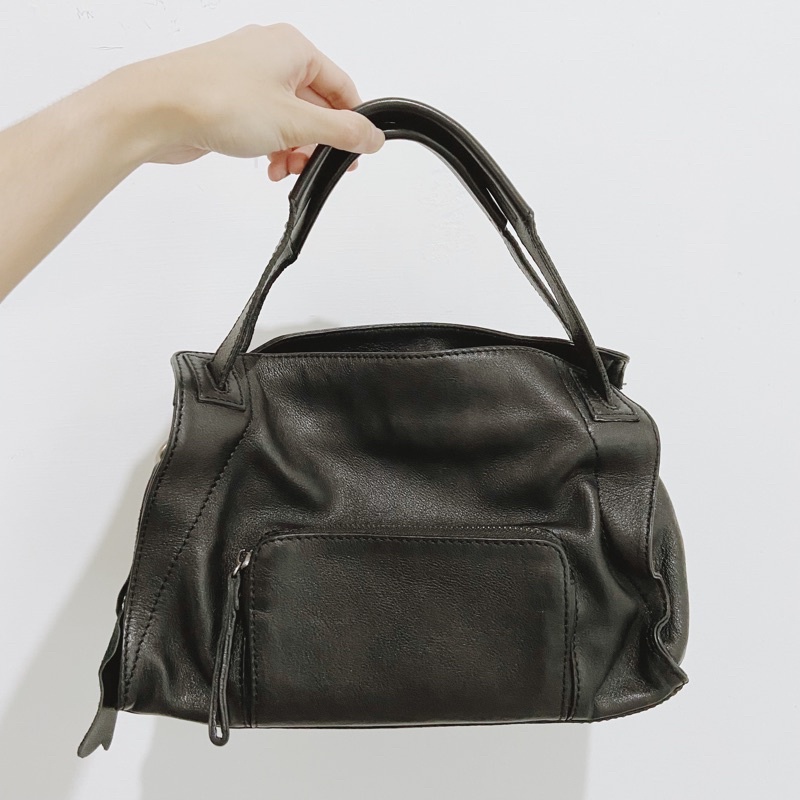 KAYNN Sora Sling Bag Medium